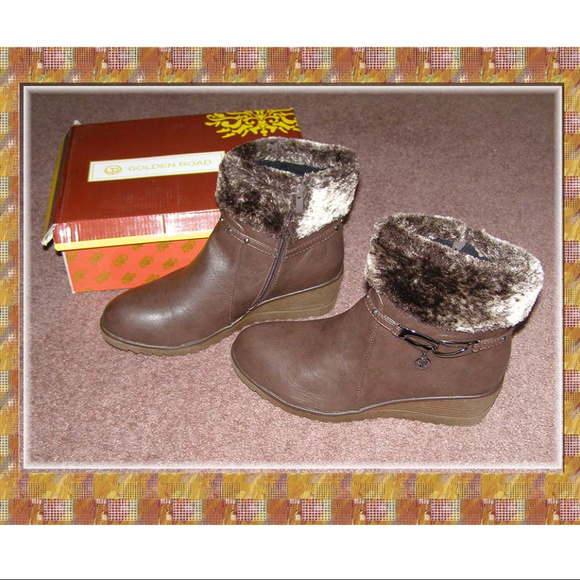 New Brown winter booties faux fur trim wedges 10 - Picture 1 of 8
